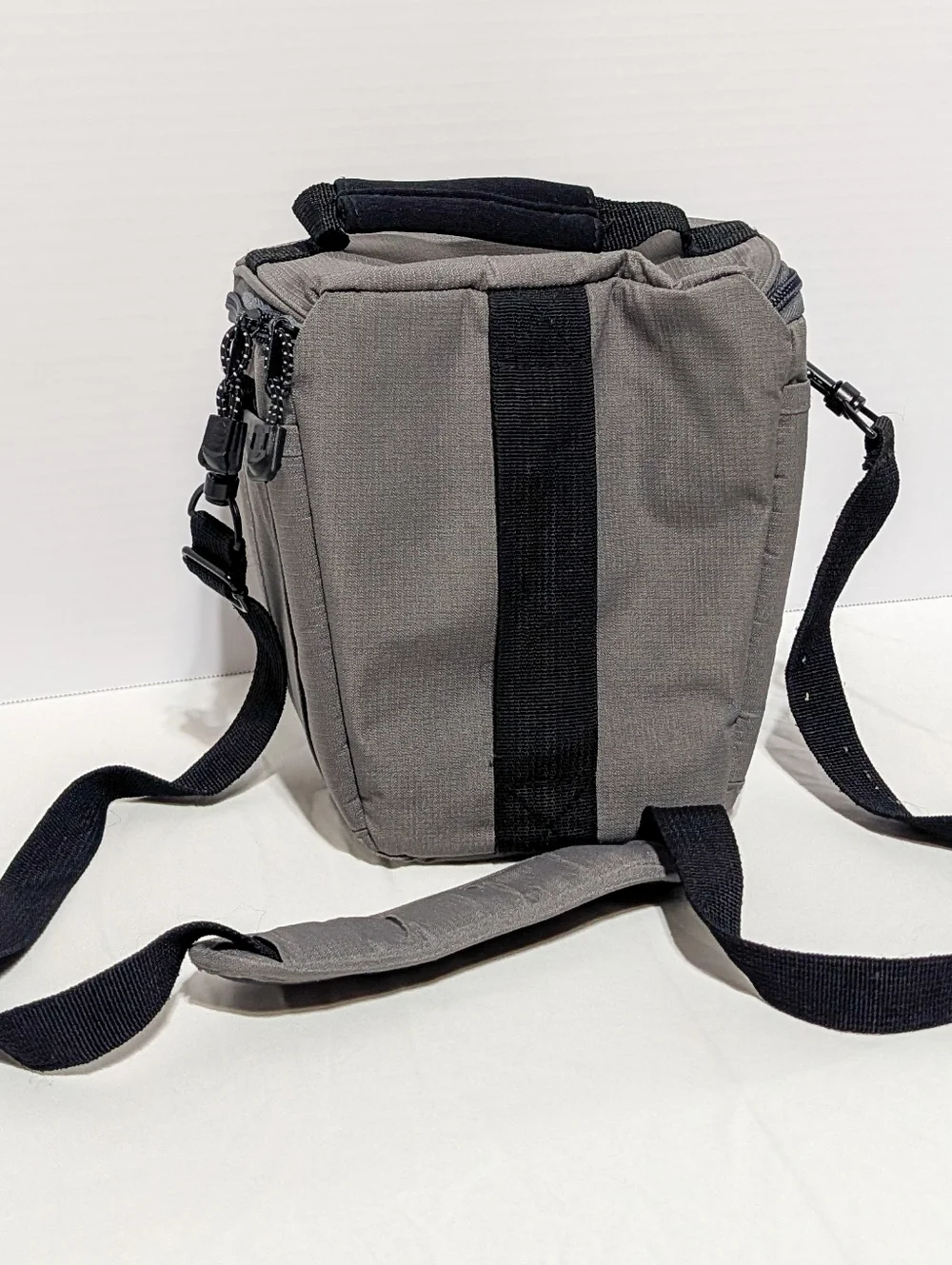 Eddie Bauer Grey Padded Camera Bag Crossbody